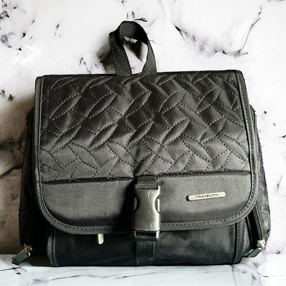 Travelon Hanging Toiletry Kit Cosmetic Case Black